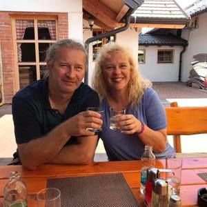 Meet your Posher, Mj